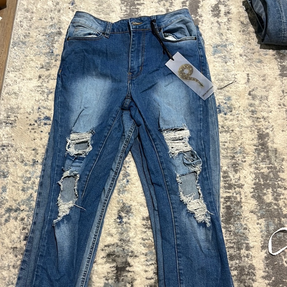 Great shape! Would love to send these off to someone who can use them!